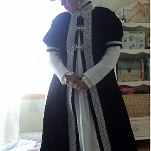 1580's Robe and Kirtle